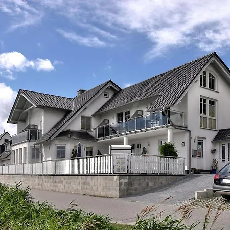 F-1084 Ruegenreif Fewo 04 Meerblick, Balkon Klein Zicker