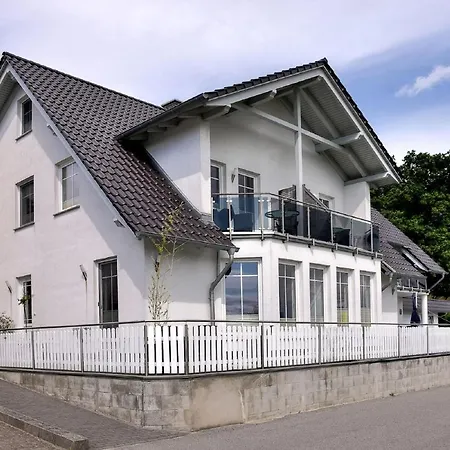 F-1084 Ruegenreif Fewo 04 Meerblick, Balkon * Klein Zicker